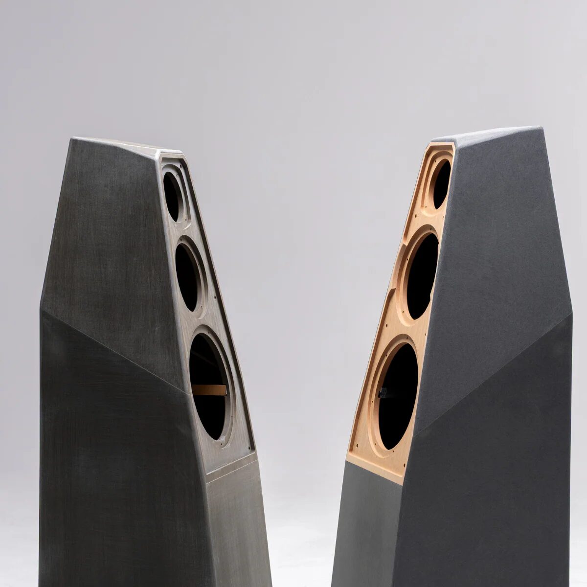 WILSON AUDIO SABRINA V FLOORSTANDING SPEAKERS 6 wilson audio sabrinav cabinets
