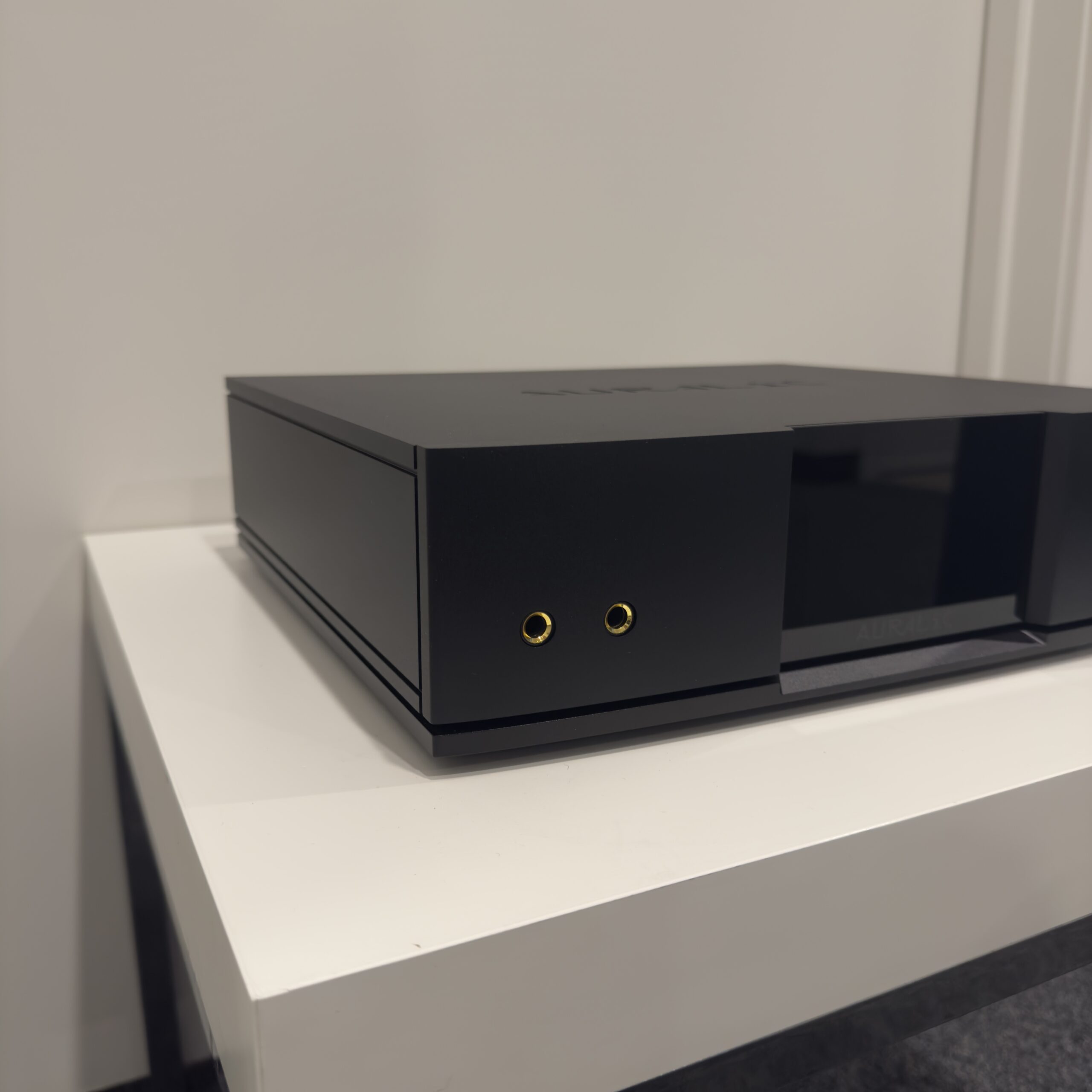 Auralic VEGA 2.1 Streaming DAC - Ex-Demonstration 2 IMG 3458