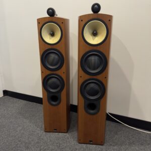 BOWERS & WILKINS 804 S FLOORSTANDING SPEAKERS - CONSIGNMENT