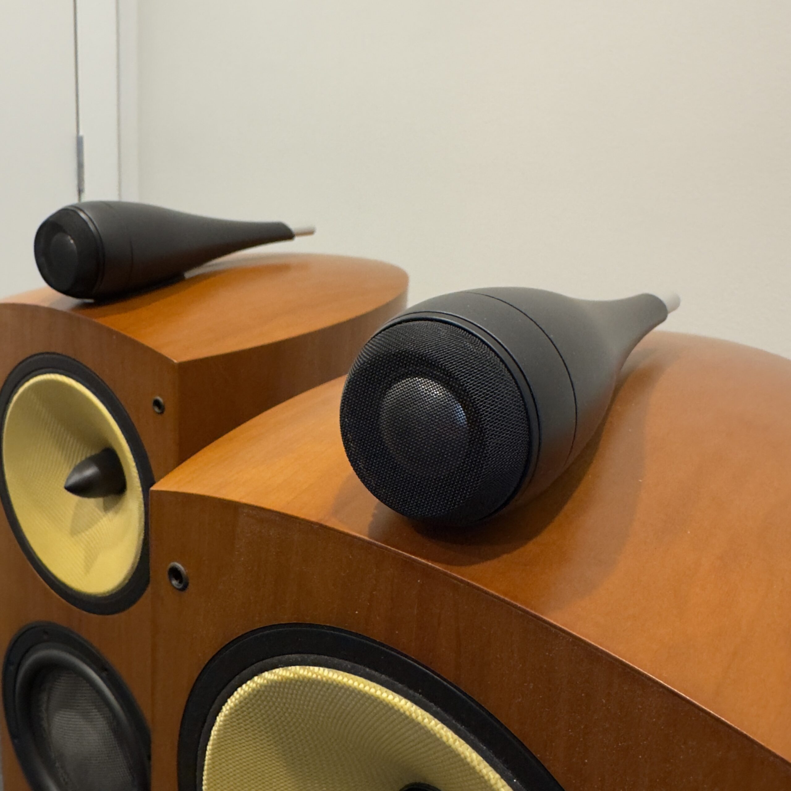 BOWERS & WILKINS 804 S FLOORSTANDING SPEAKERS - CONSIGNMENT 7 IMG 3953
