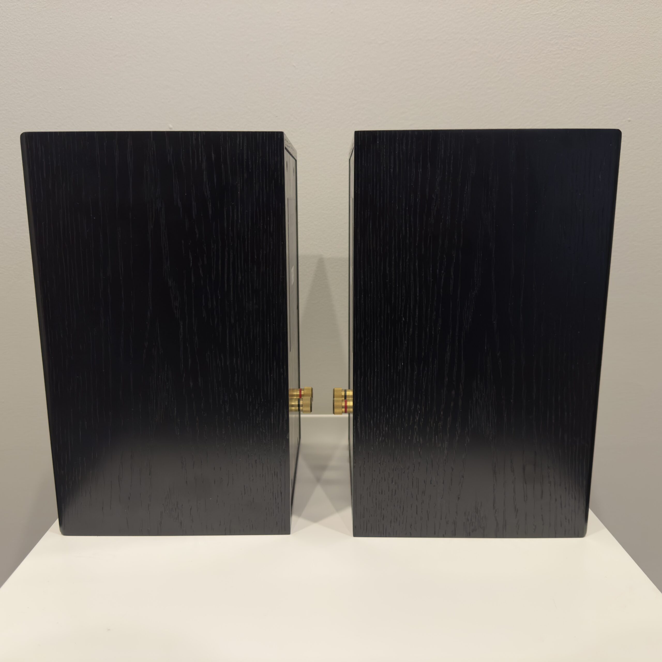 HARBETH P3ESR SE BOOKSHELF SPEAKERS - CONSIGNMENT 4 IMG 3966