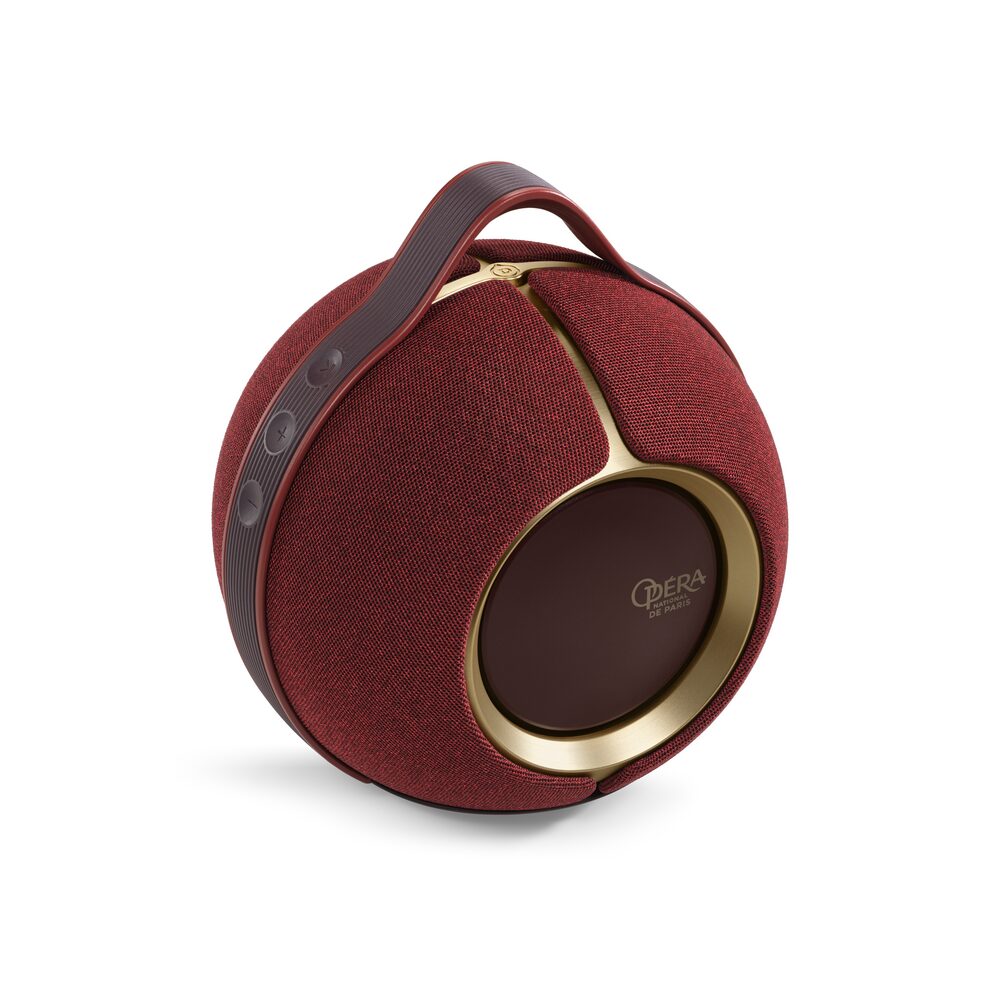 DEVIALET MANIA OPERA ROUGE PORTABLE SPEAKER 6 Packshots PNG KP704 Visual Mania Packshot Holiday 9