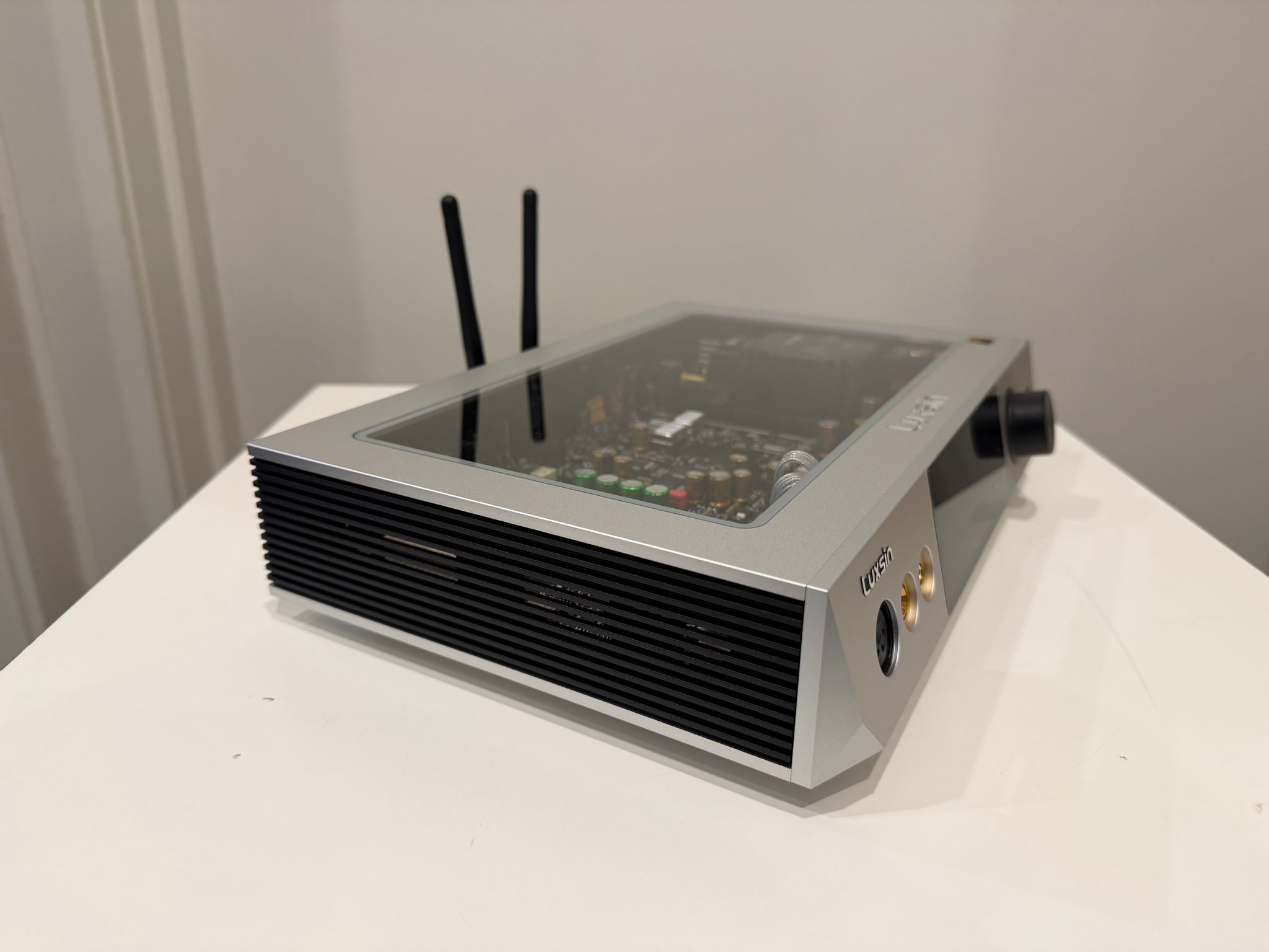 Luxsin X9 Headphone Amplifier DAC and Preamp - CONSIGNMENT 4 WhatsApp Image 2026 01 28 at 11.38.10