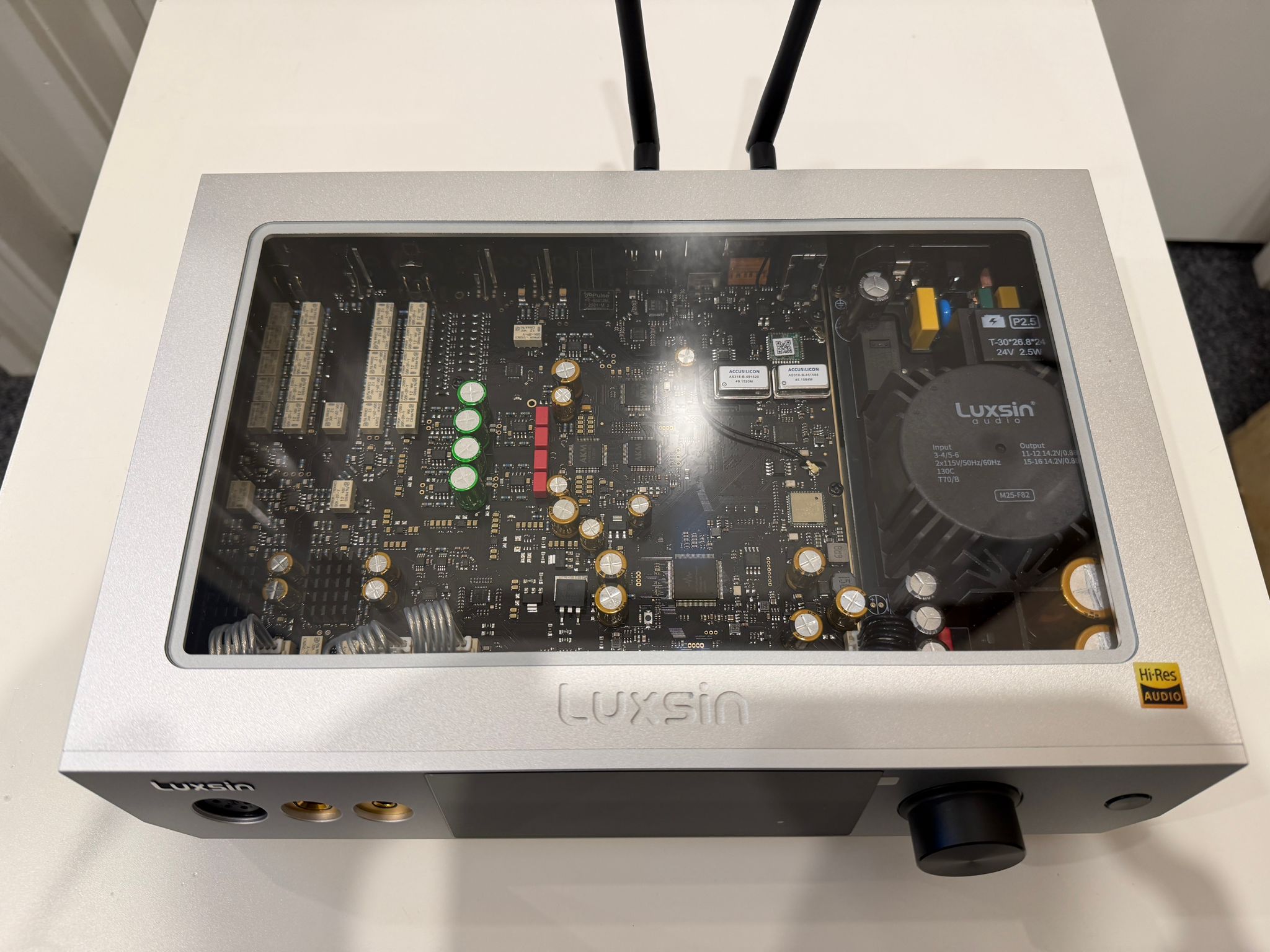 Luxsin X9 Headphone Amplifier DAC and Preamp - CONSIGNMENT 2 WhatsApp Image 2026 01 28 at 11.38.12