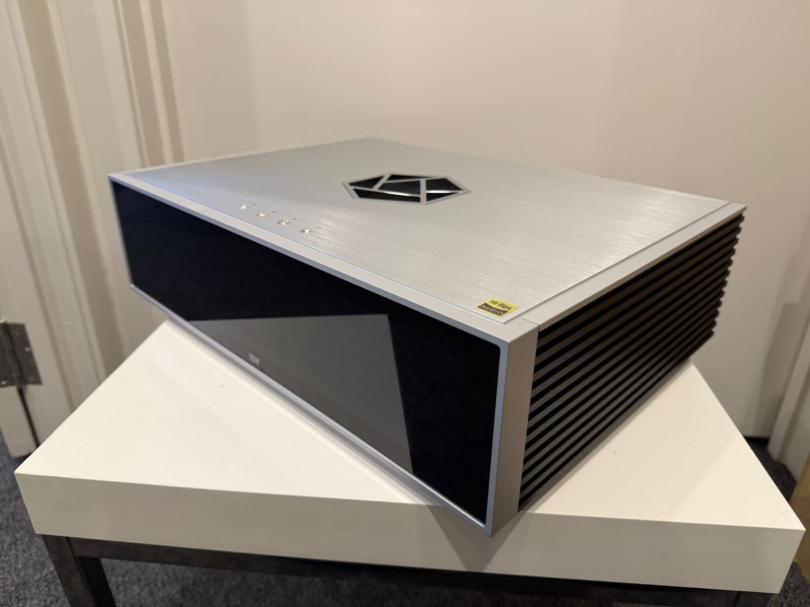 Hi Fi ROSE RS130 NETWORK STREAMER - CONSIGNMENT 5 HiFi ROSE RS130 High Performance Network Streamer