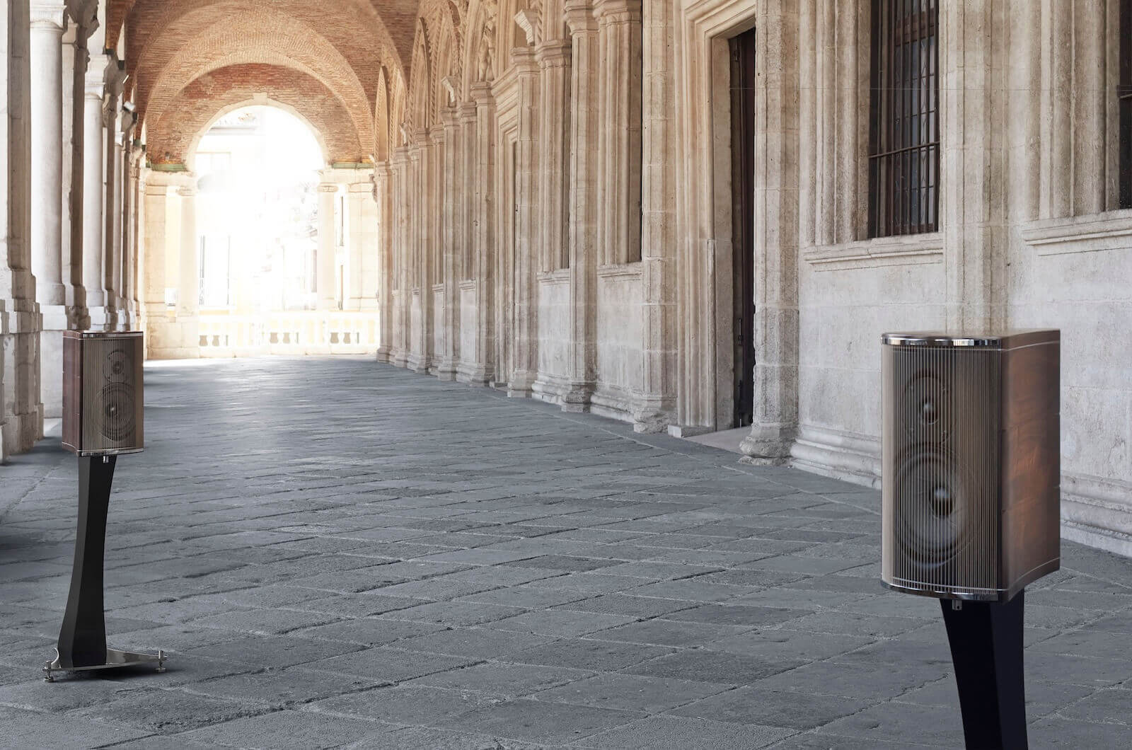 FRANCO SERBLIN ACCORDO GOLDBERG BOOKSHELF SPEAKERS 6 accordo goldberg parallax